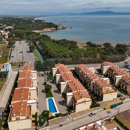 Апартаменты Moli Del Mar Ля Эскала Экстерьер фото